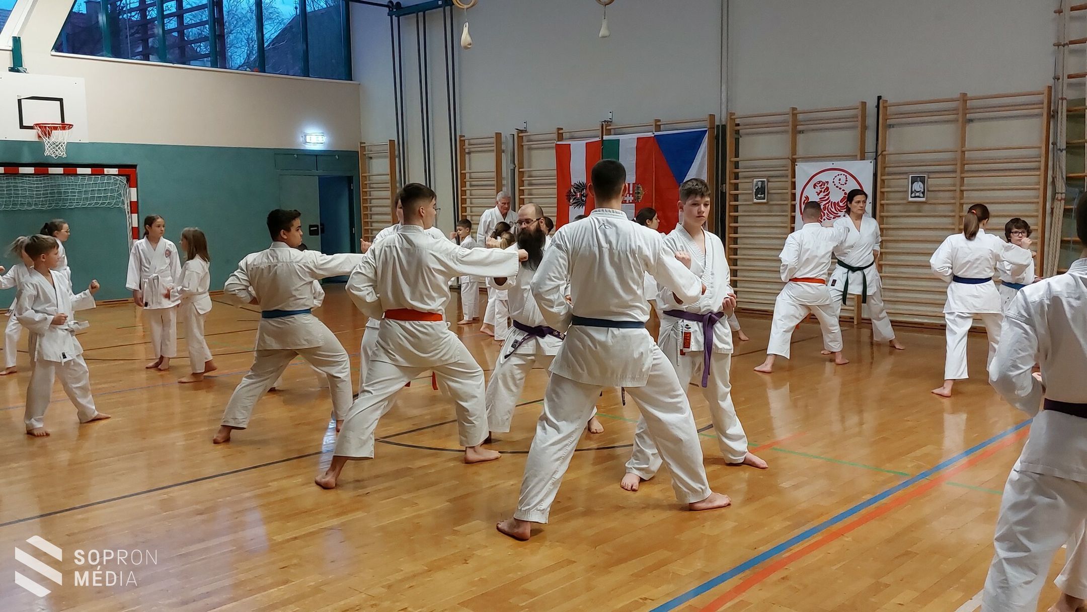 Sűrű hétvége a Shotokan Tigrisek háza táján