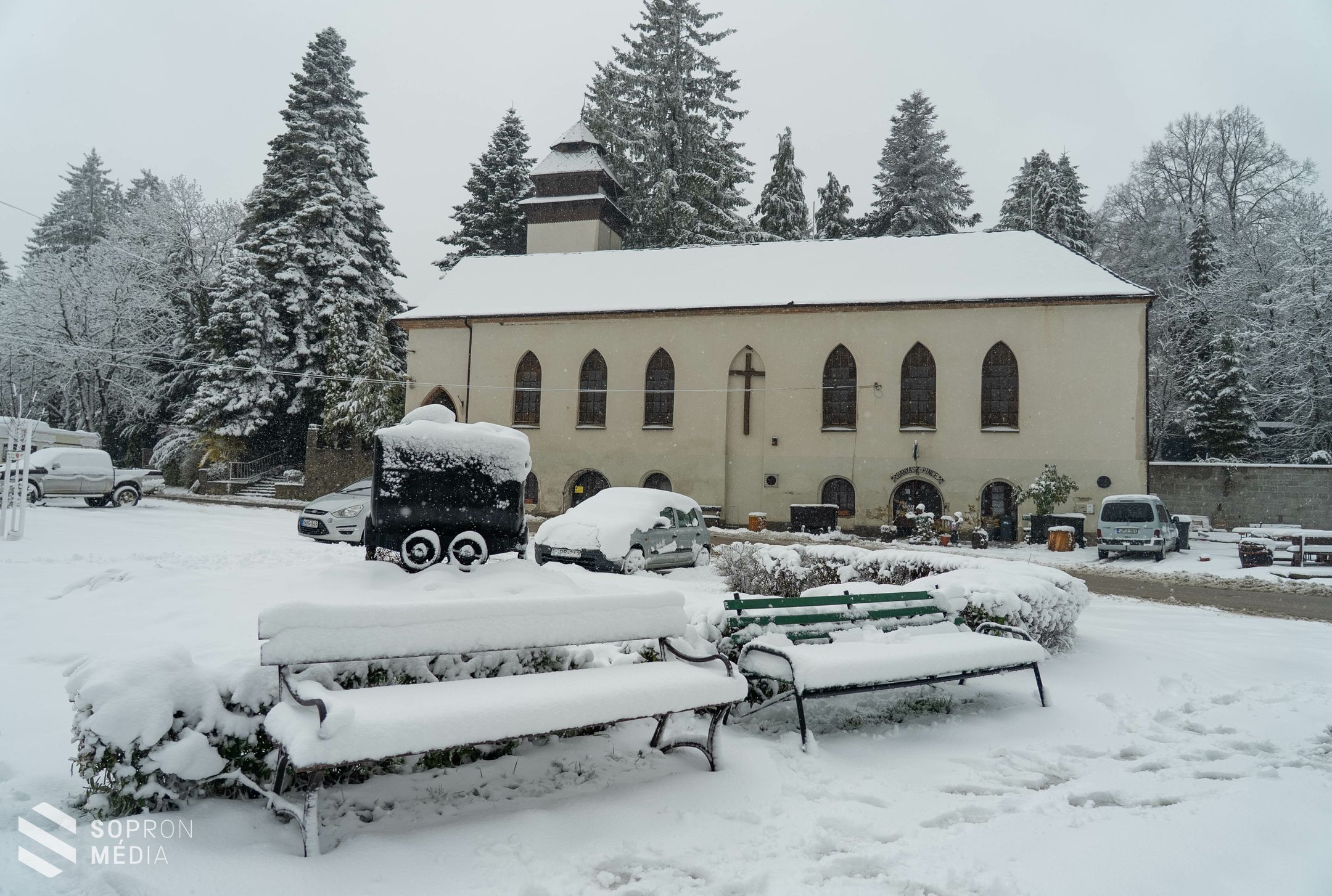 Hó fedi Brennbergbánya környékét