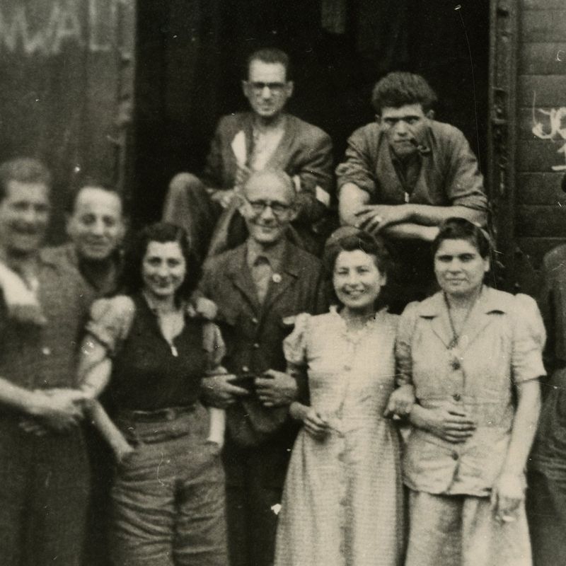 Darvasi László regény részlettel emlékezünk