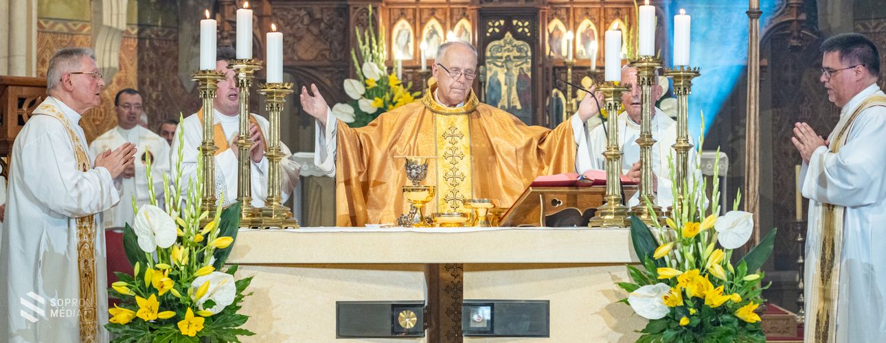 Horváth Imre városplébános aranymiséjét ünnepelték a Szent Mihály-templomban