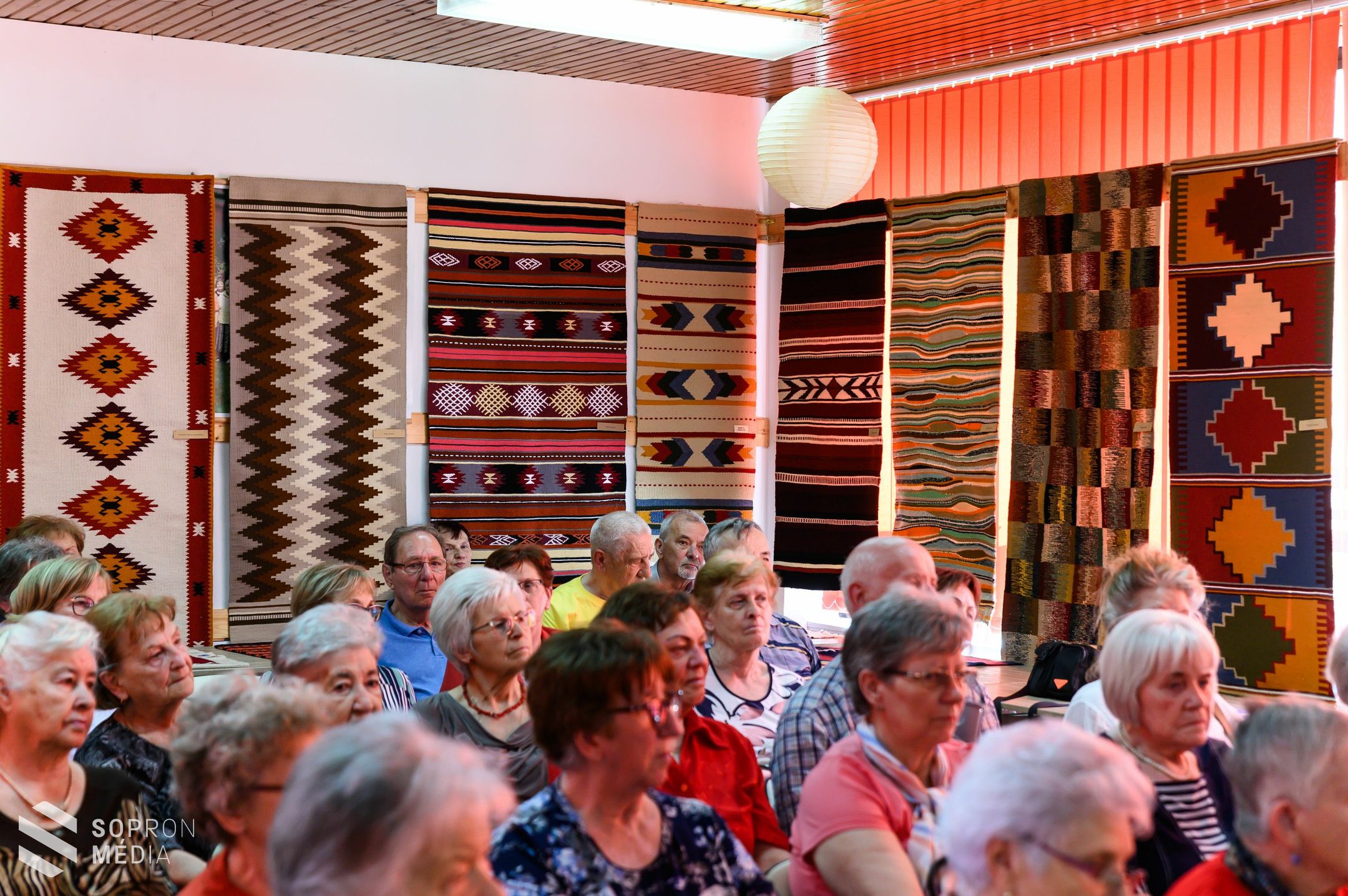 Szívvel, lélekkel, fonallal