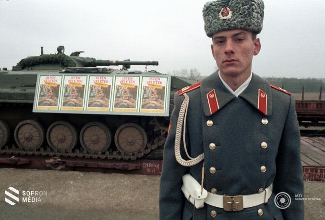 Az utolsó szovjet katonai alakulat indítása Hajmáskérről (1990. november 13.)