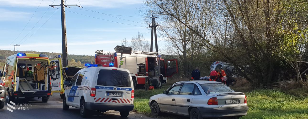 Hétköznapi hősök – Közlekedési balesetnél intézkedtek a sopronkőhidai bv. őrmesterek