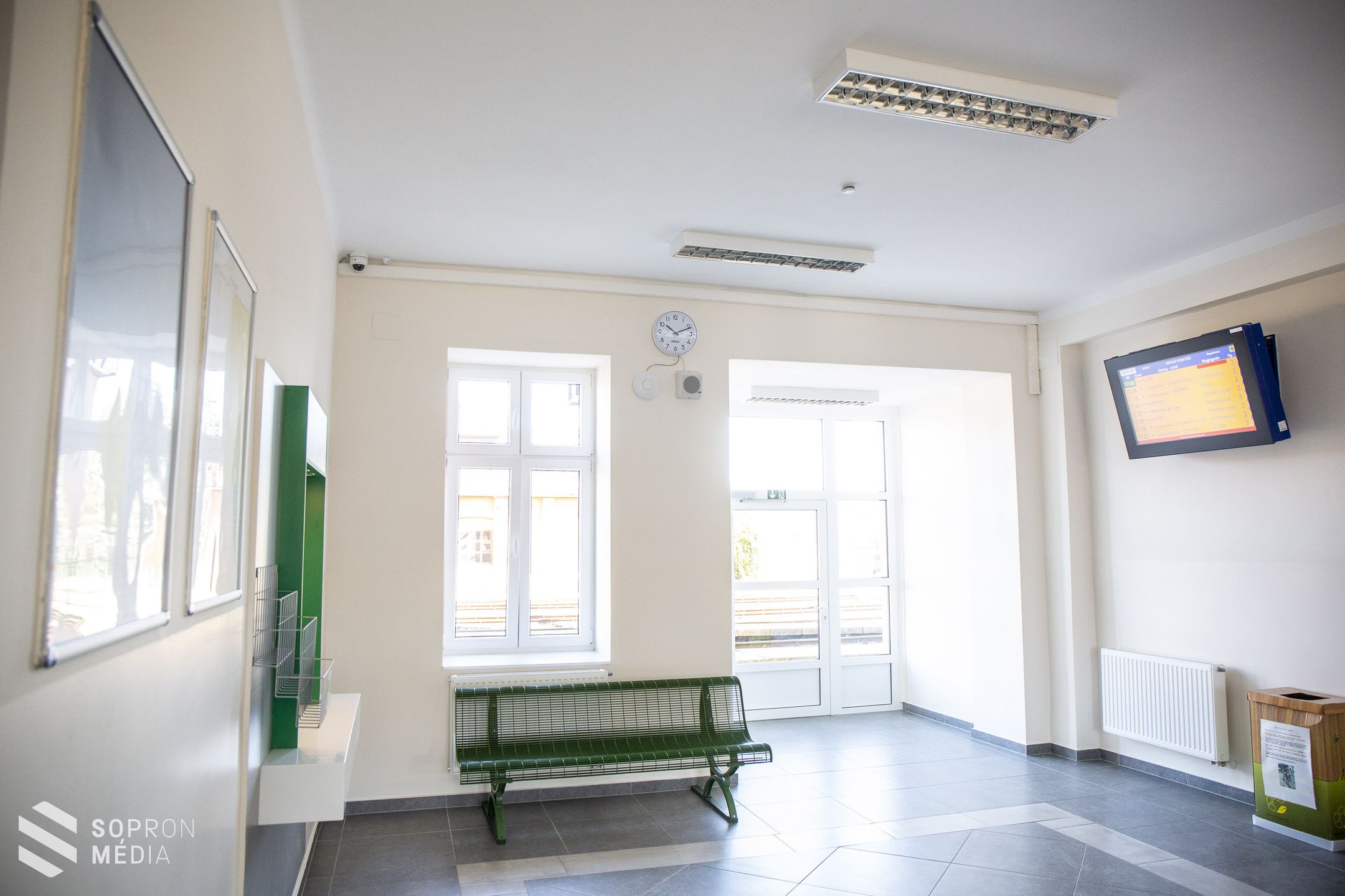 Megújult a fertőszentmiklósi állomásépület