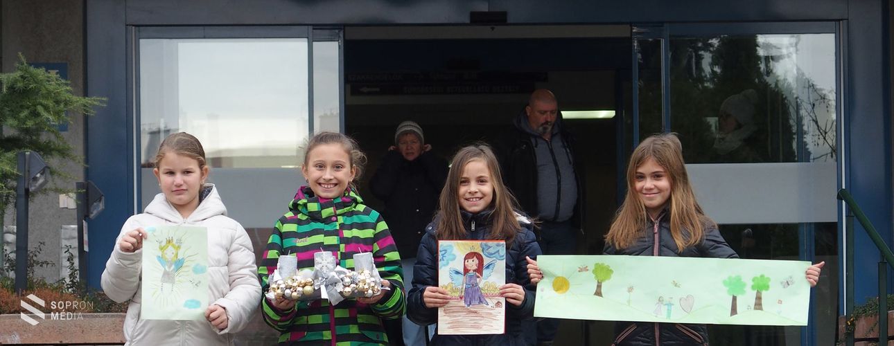 Soproni gyerekek adventi ajándéka a kórház kis betegeinek