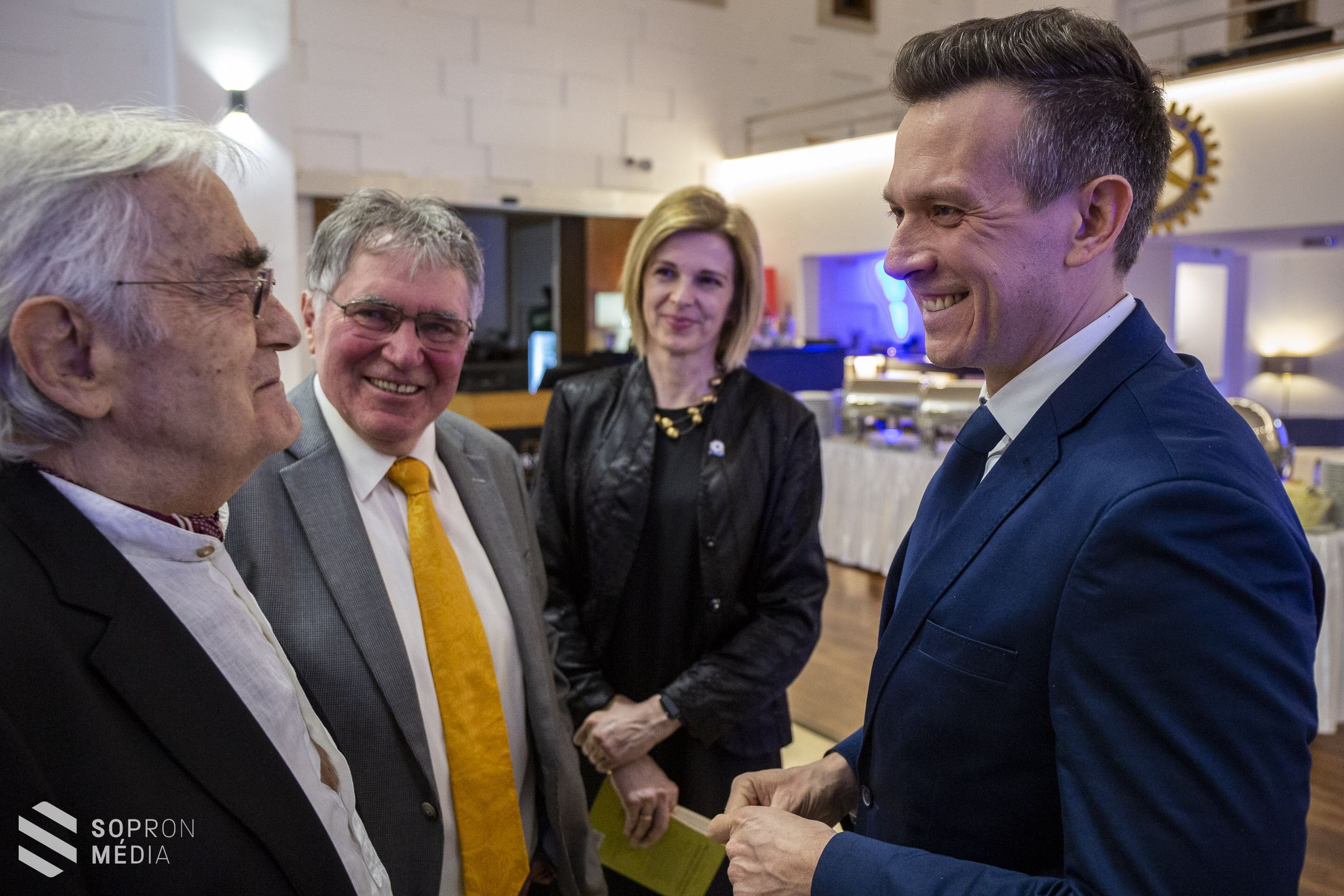 Közösségformálás a jótékonyság jegyében