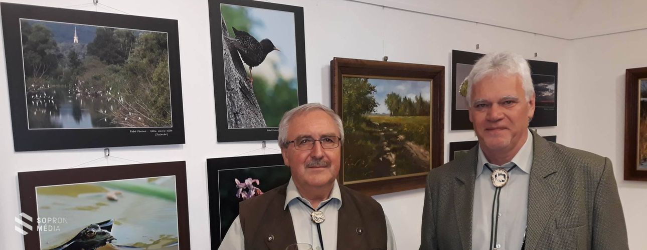 Fotón és festményen a természet különleges pillanatai