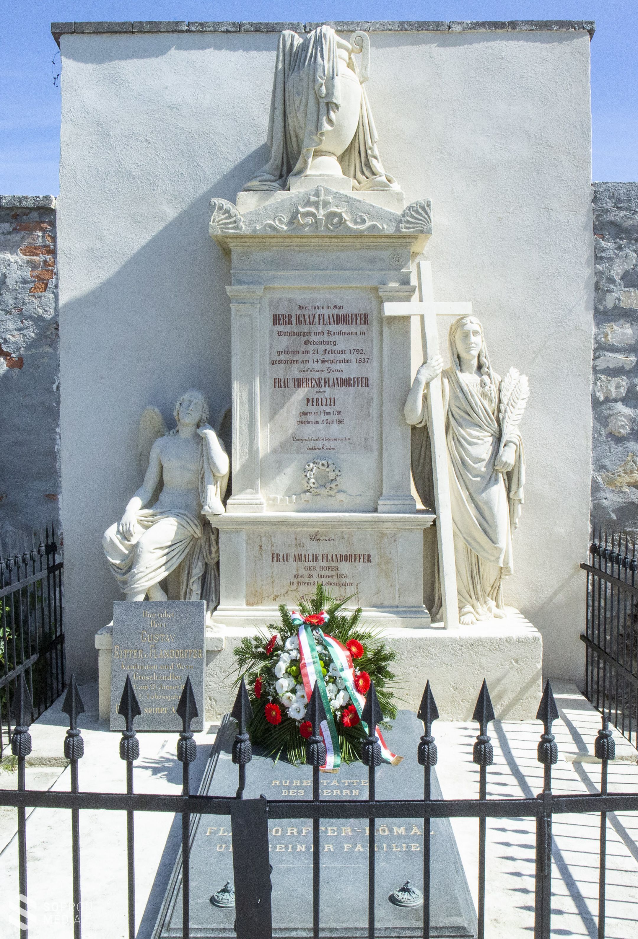Felújították Flandorffer Ignác síremlékét