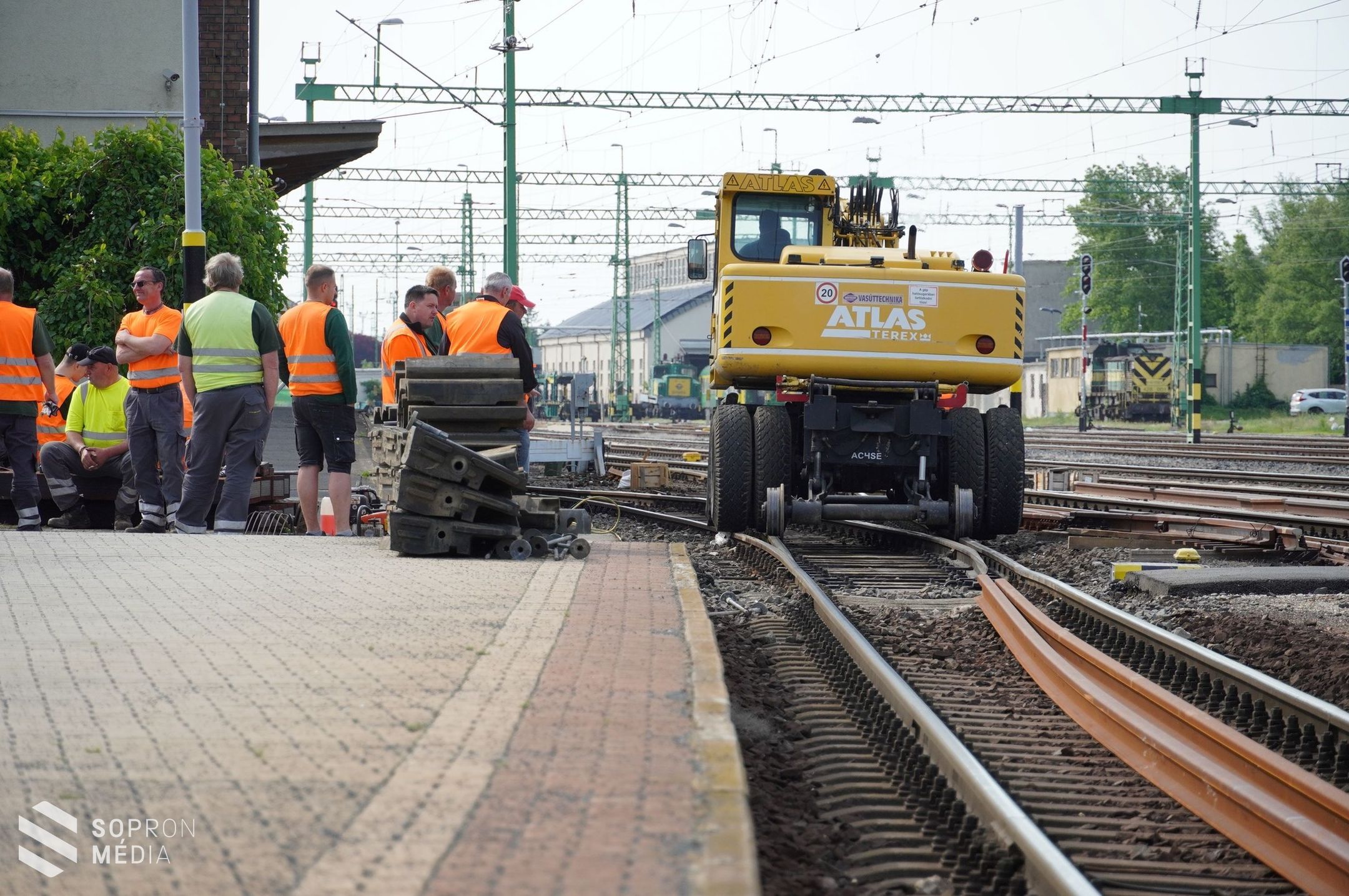 A pályakarbantartás kulisszatitkaiba nyújtott betekintést a GYSEV