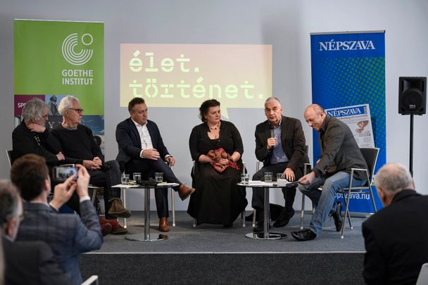 Az élet.történet. pályázatról adott hírt a litera.hu