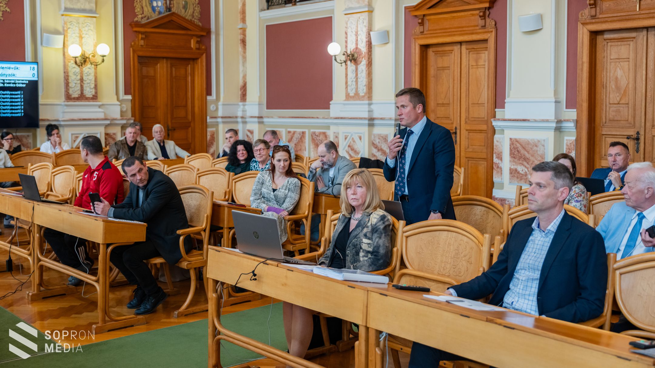 Elfogadták a rendőrségi beszámolót