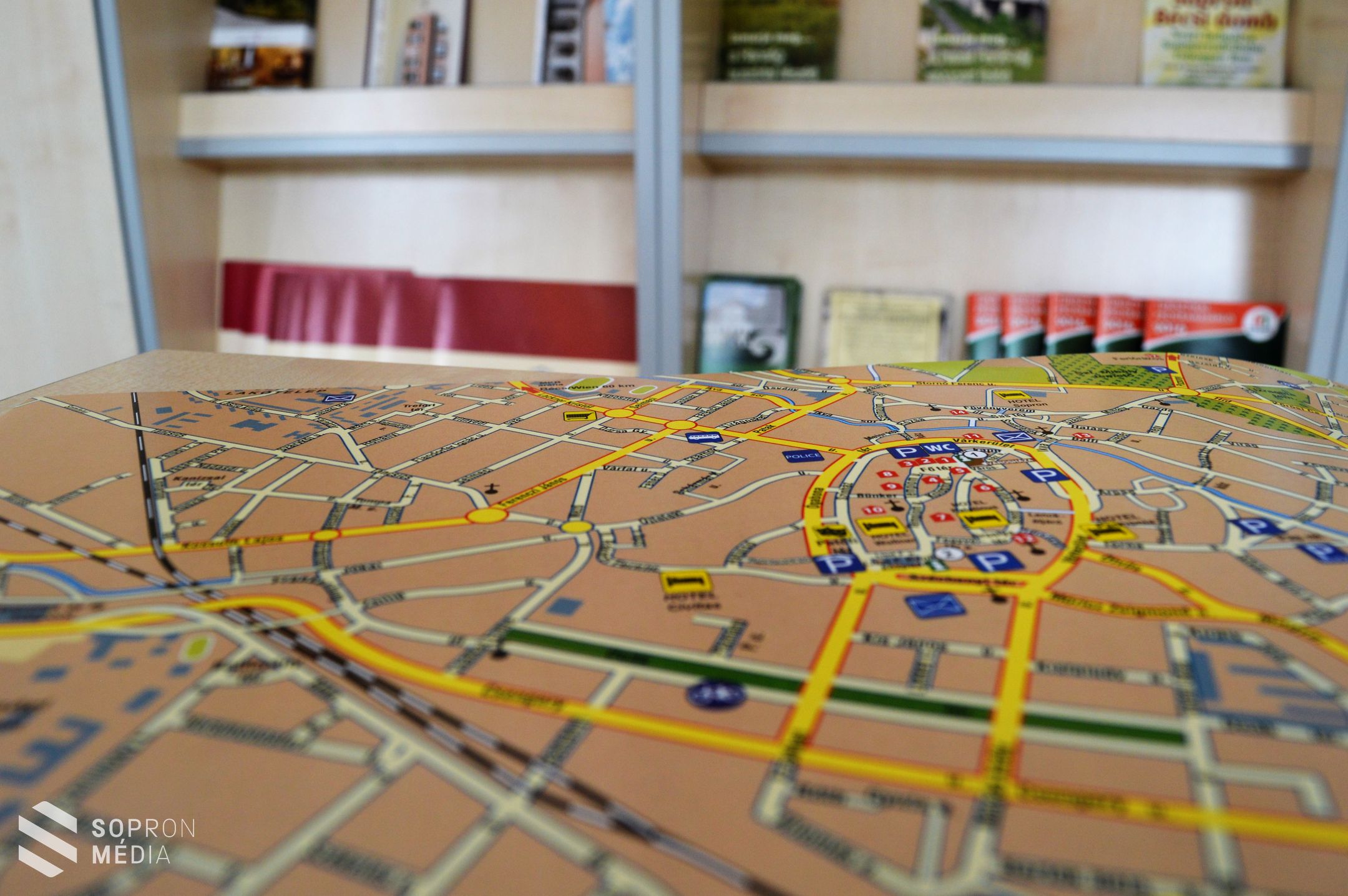 Új tourinform pont nyílt a Várkerületen 