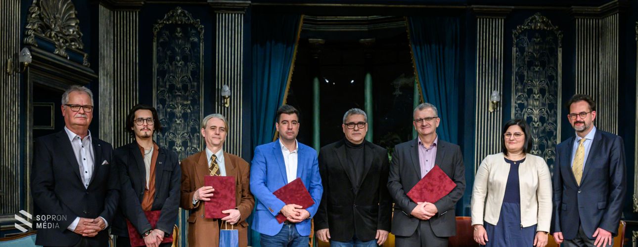 A drámaíró pályázat legjobbjait díjazták