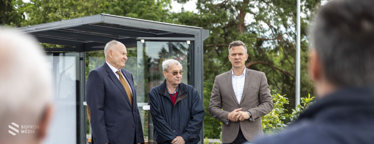 Átadták az új buszfordulót a Virágvölgy „szívében”