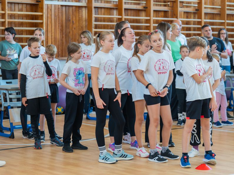 Olimpiai minőségű padlót kapott a Lackner Kristóf Általános Iskola megújult tornaterme