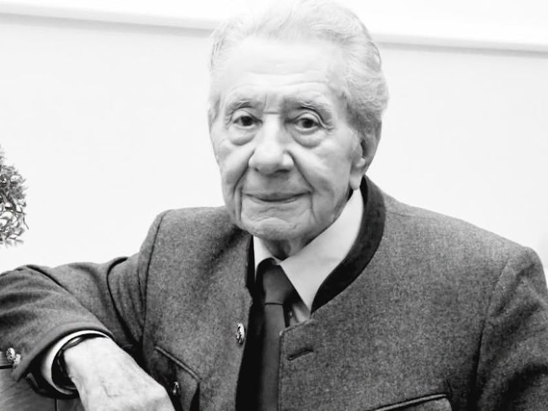 Elhunyt Prof. Dr. Csesznák Elemér