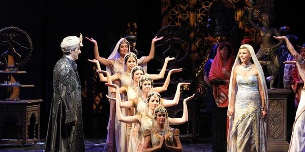 Kálmán Imre: A Bajadér / A Budapesti Operettszínház előadása