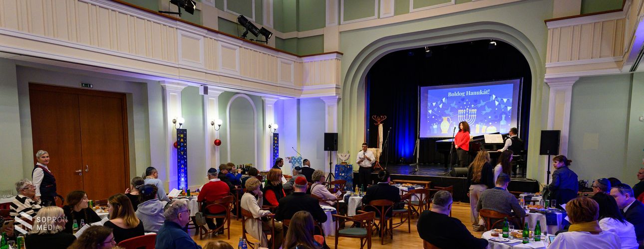 Hanuka ünnepséget tartottak a Lisztben