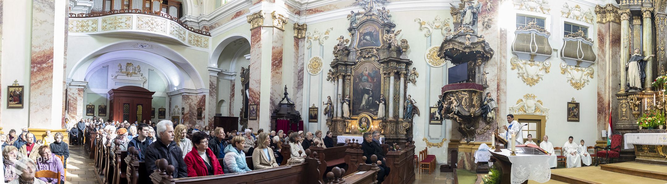 Vasárnap is folytatódott a Rózsafűzér Királynője búcsú a Szent Júdás Tádé-templomban