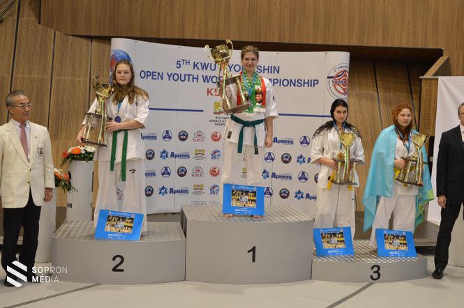  Végerbauer Roberta a junior női +65 kg Világbajnoka!