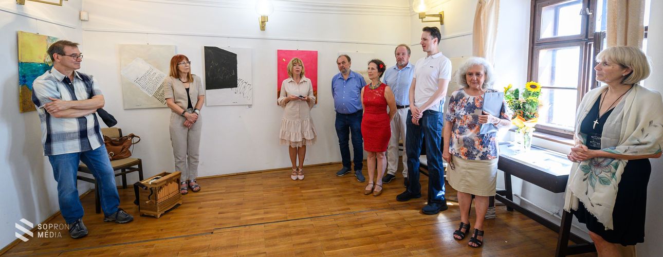 Kiállítás nyílt a Nemzetközi Képzőművészeti Alkotótábor festményeiből