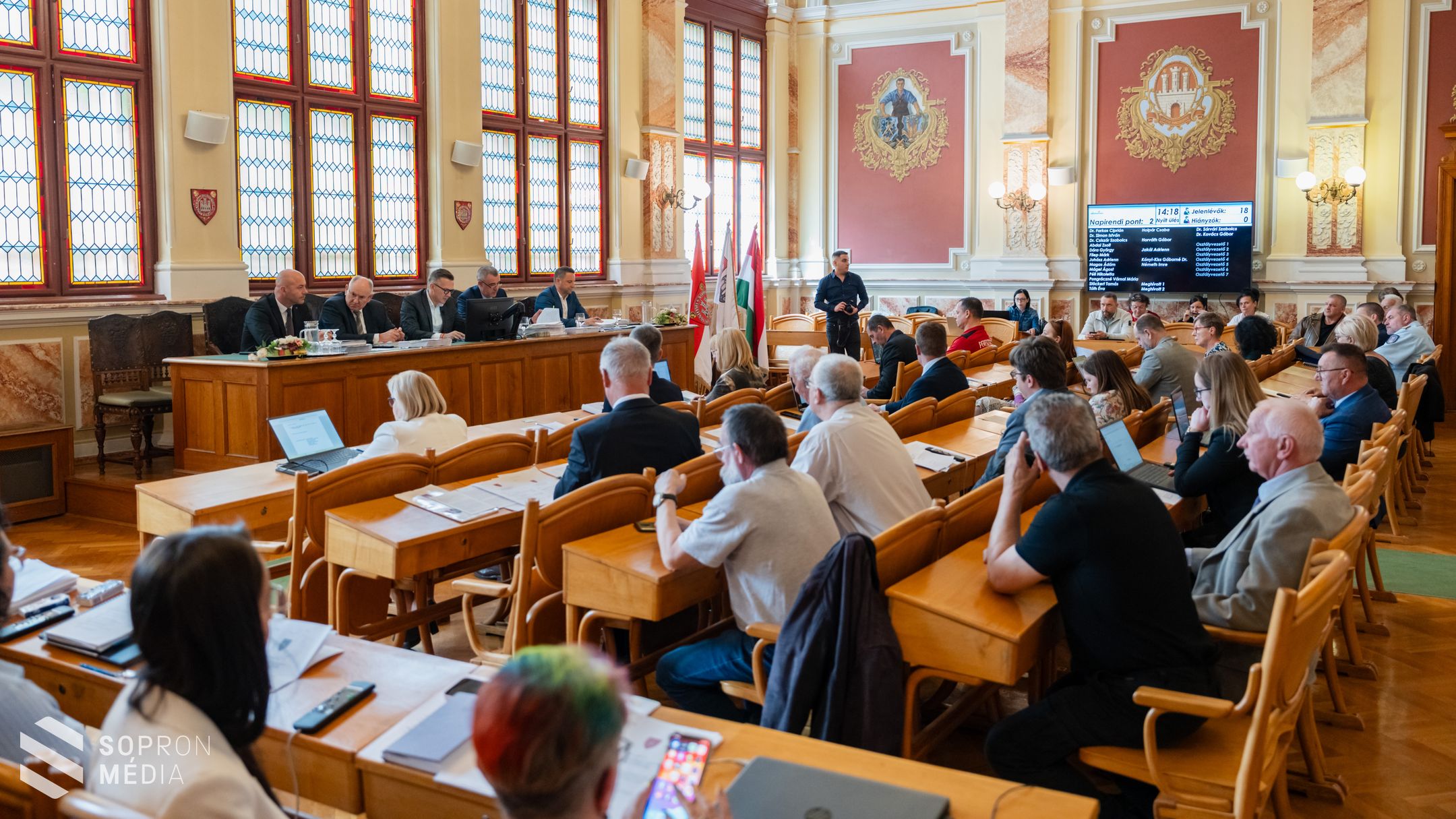 Elfogadták a rendőrségi beszámolót