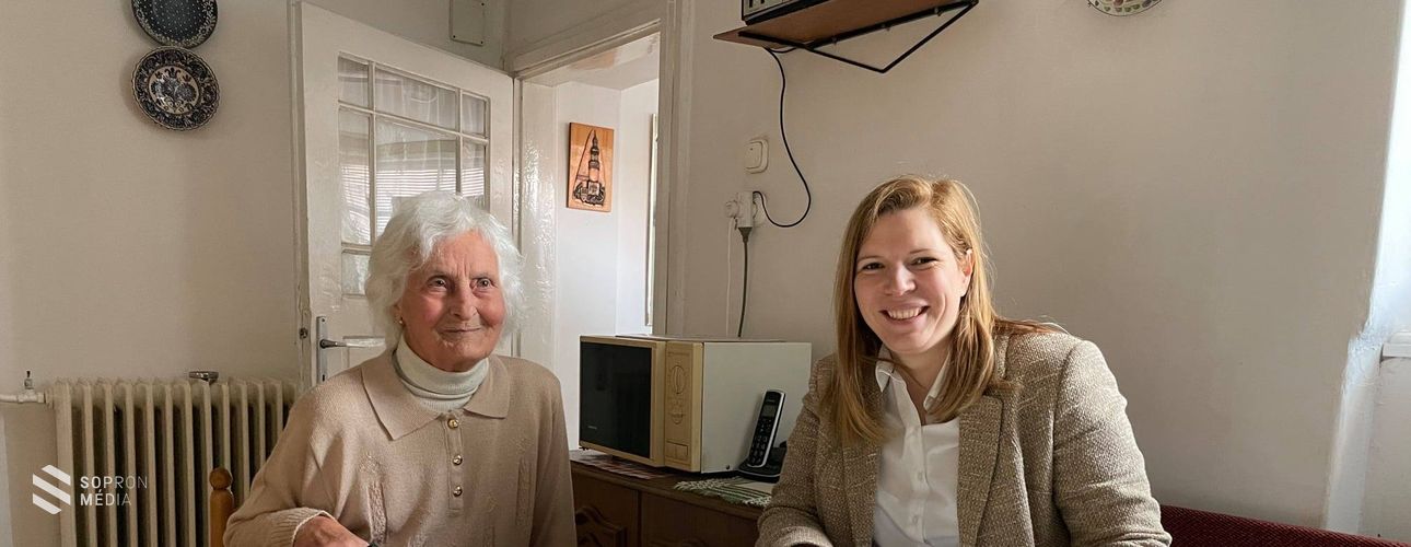 90. születésnapja alkalmából köszöntötték Rónaszéki Lászlónét