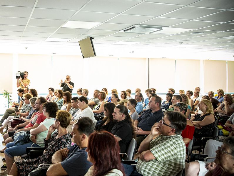 Tud-e nemet mondani? - Dr. Zacher Gábor toxikológus tartott előadást a Soproni Rendőrkapitányságon