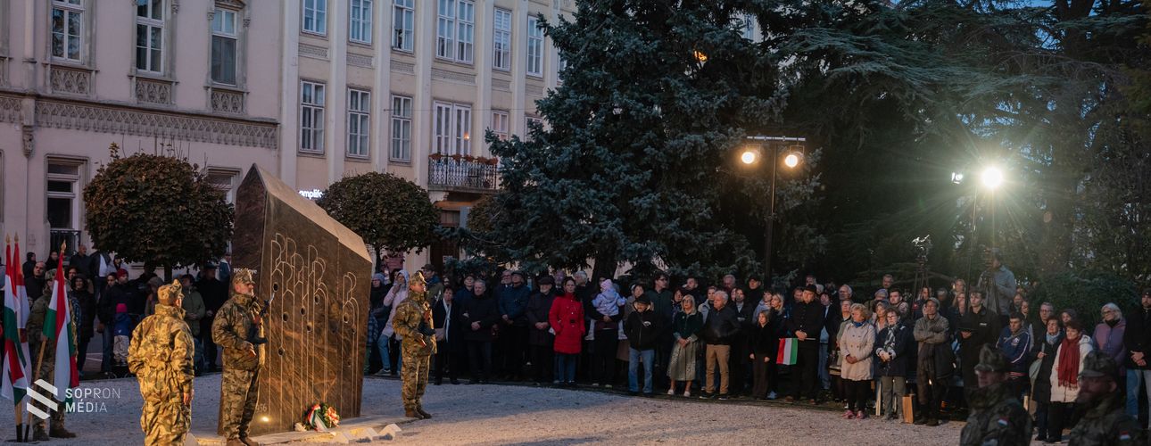 Sopron a hősök előtt tisztelgett az 1956-os forradalom 70. évfordulóján