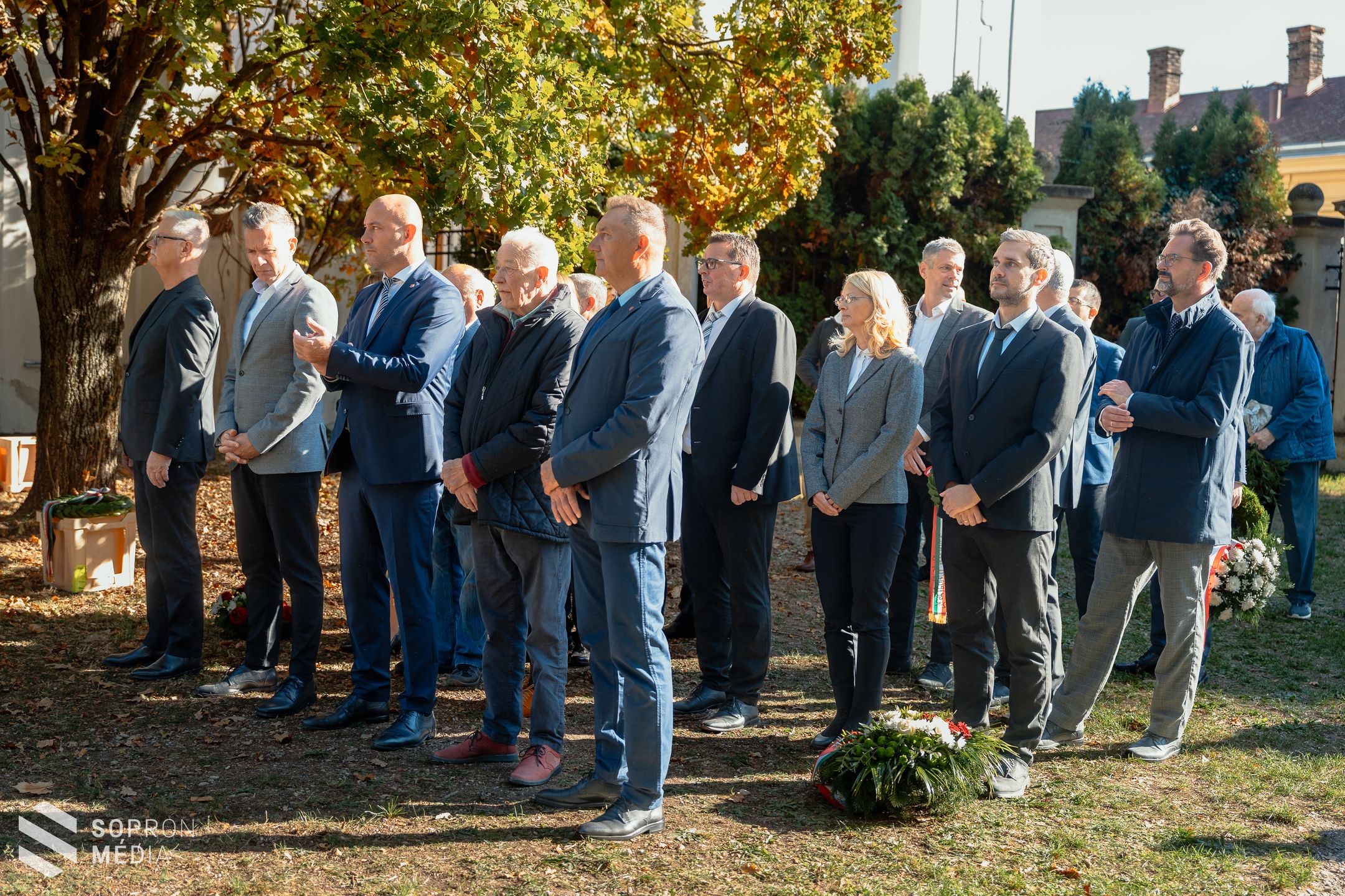 Sopronban is fejet hajtottak az aradi vértanúk emléke előtt