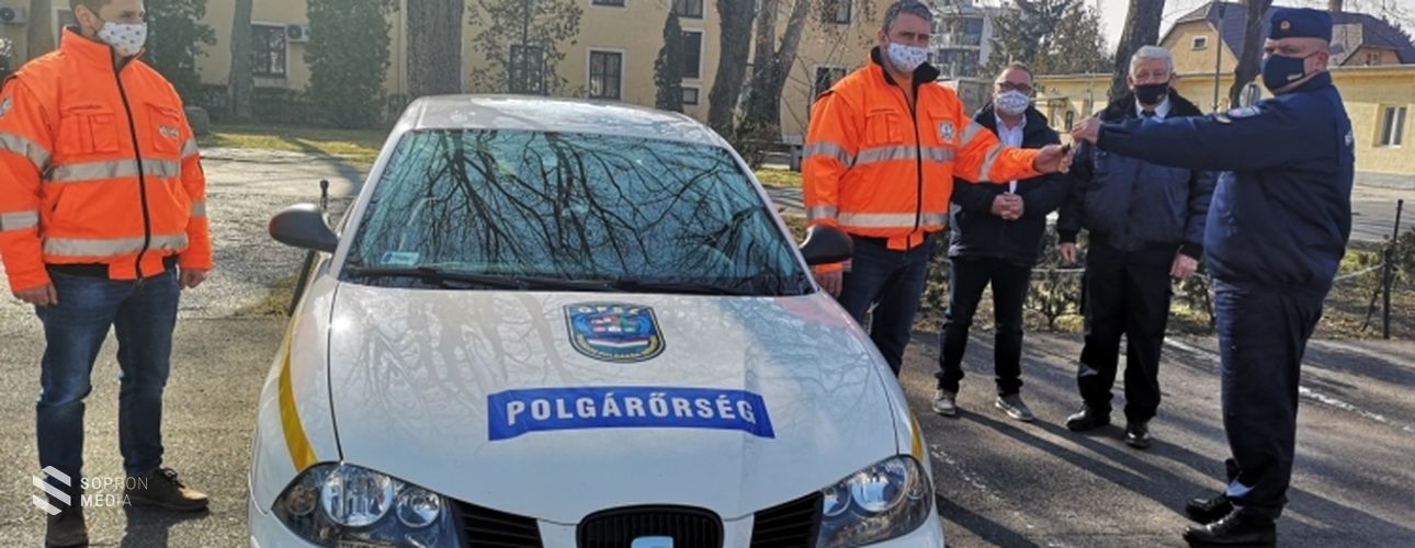Adomány a polgárőröknek 