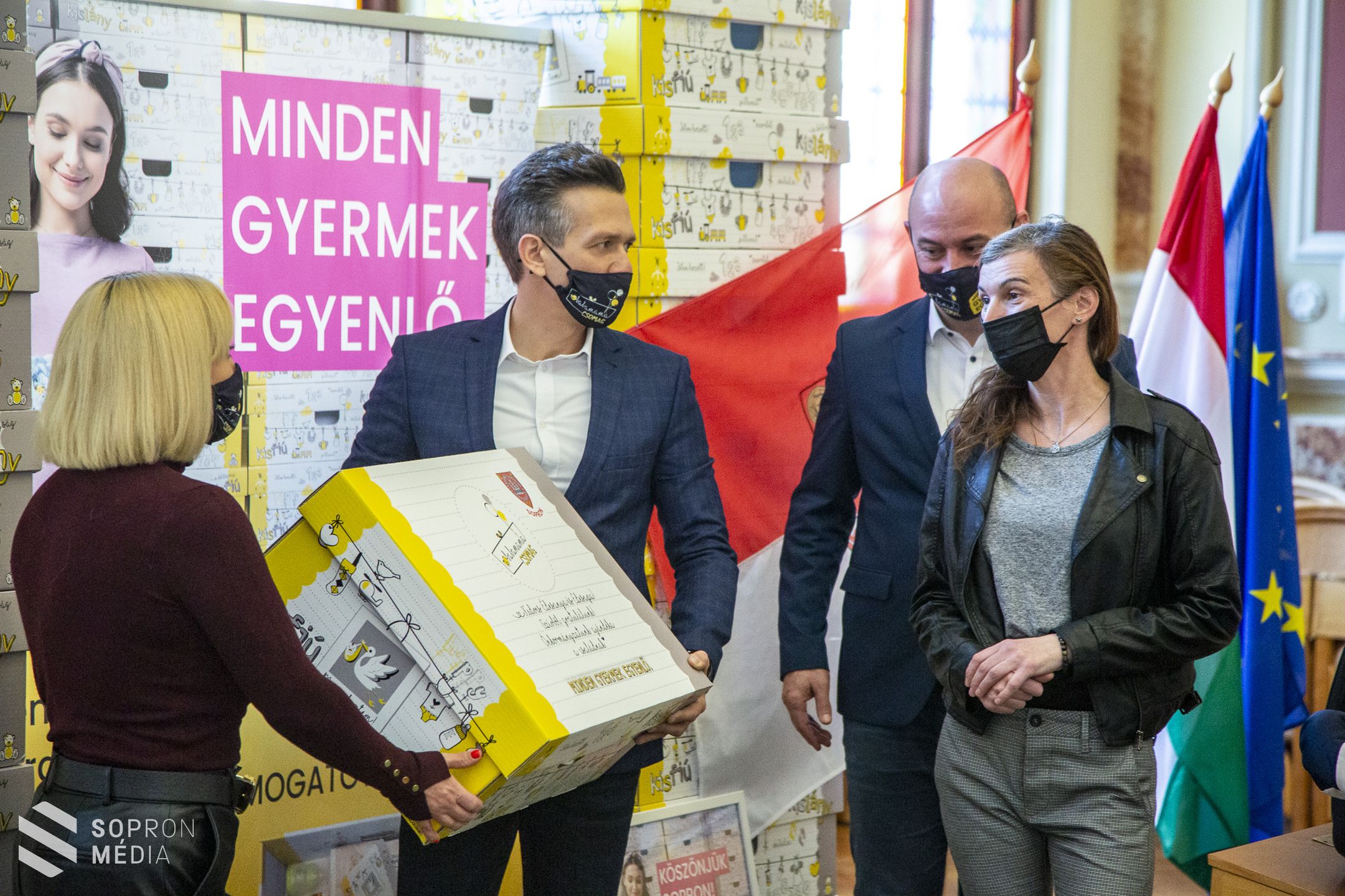 Baba-mama kelengyecsomagokkal segítik az egyedülálló szülőket Sopronban