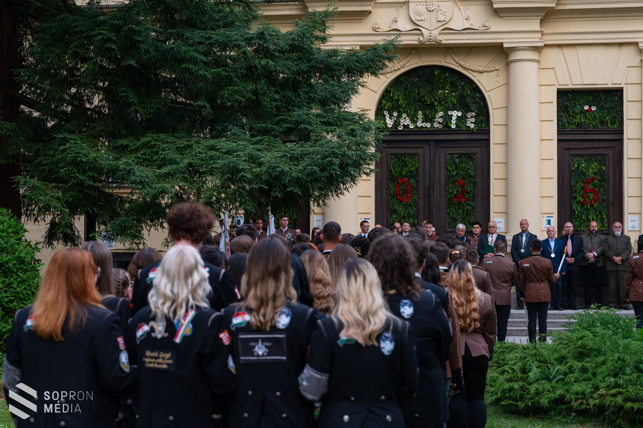 Valétálás - elbúcsúztak a Soproni Egyetem végzős hallgatói