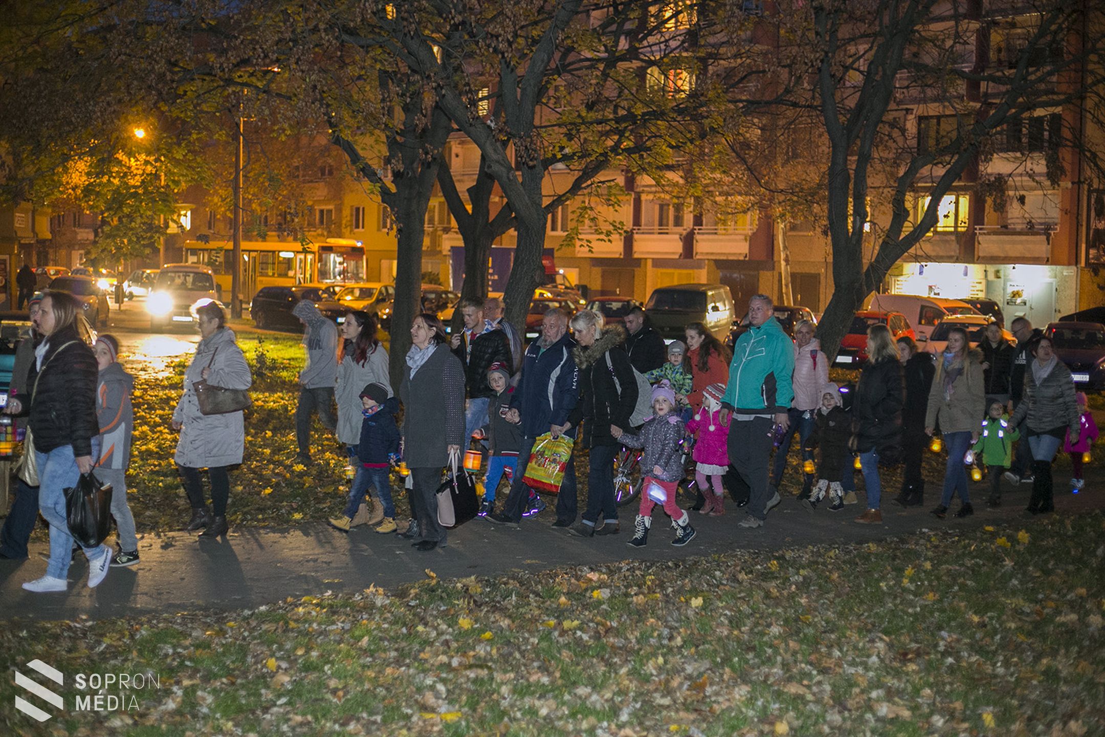 Óvodások Márton napi felvonulása a Jerevánon!