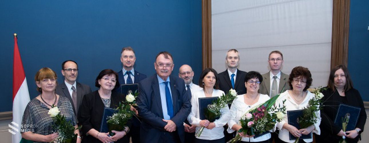 A Magyar Tudományos Akadémia főtitkára elismerte a soproni tanár munkáját