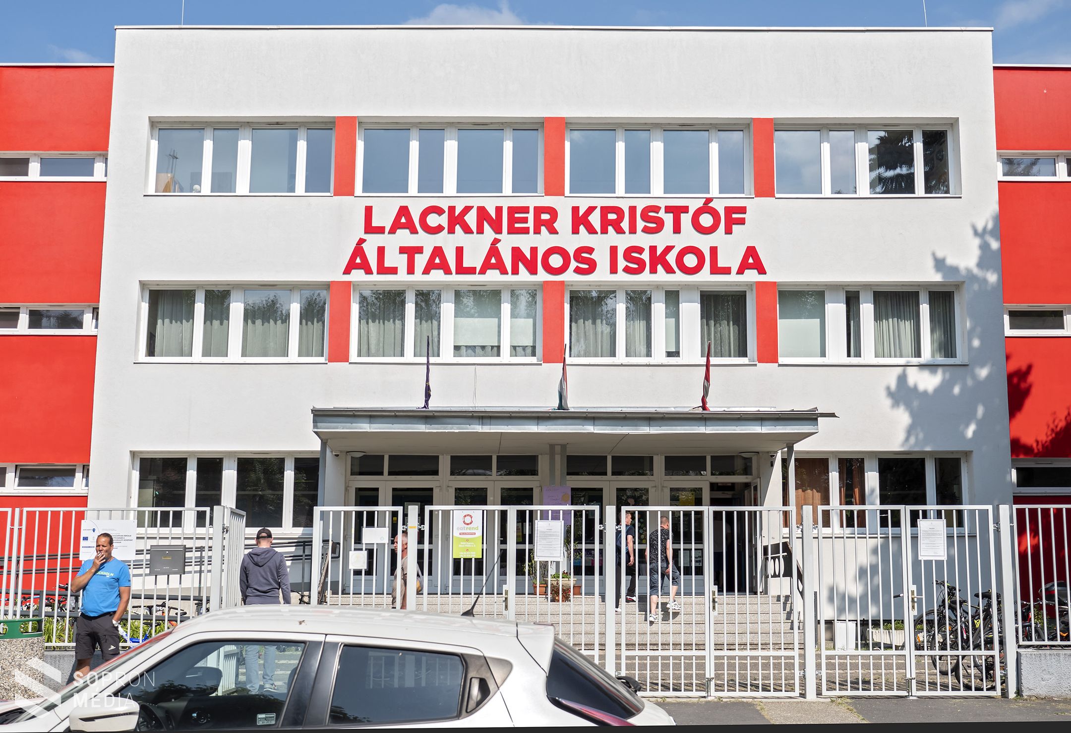 Új játszótérrel gazdagodott a Lackner Kristóf Általános Iskola