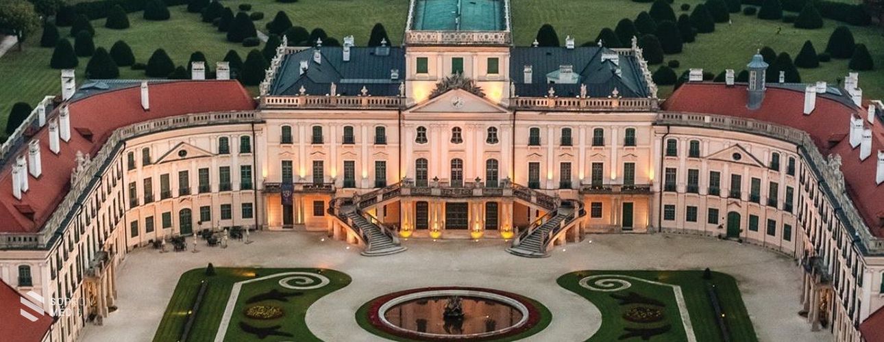 Idegenvezetők világnapja a fertődi Esterházy-kastélyban