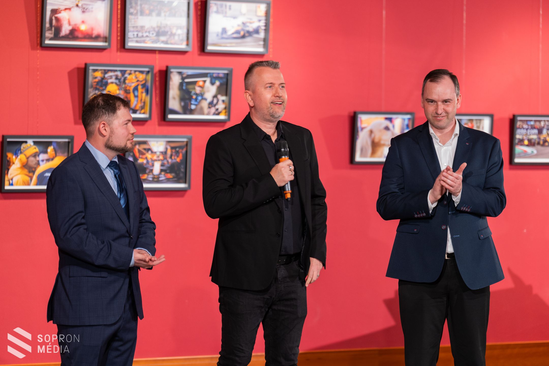 „Számíts a kiszámíthatatlanra!” – Tóth Zsombor Forma–1-es kiállítását tekinthetik meg Sopronban