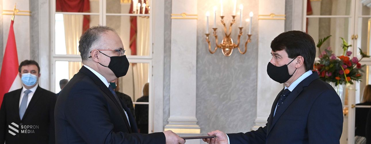A köztársasági elnök kinevezte Fábián Attilát a Soproni Egyetem rektorává 
