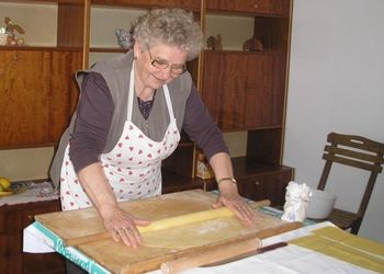 Hagyományos ételreceptek-szilvalekváros rakott tészta