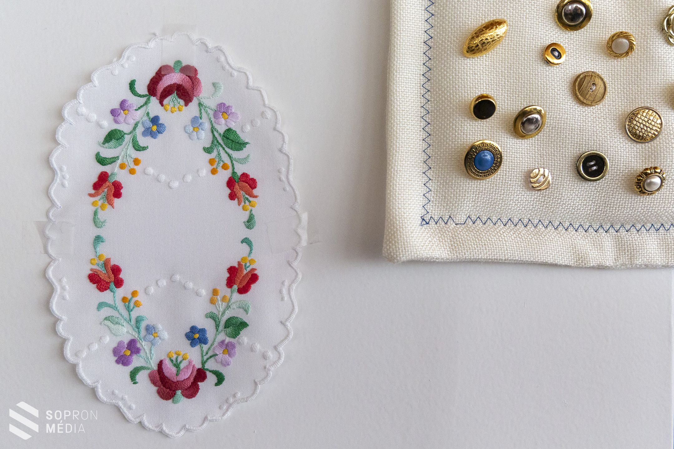 Húsvéti kiállítás nyílt a megújuló soproni Jereváni Ciklámen Egyesület szervezésében