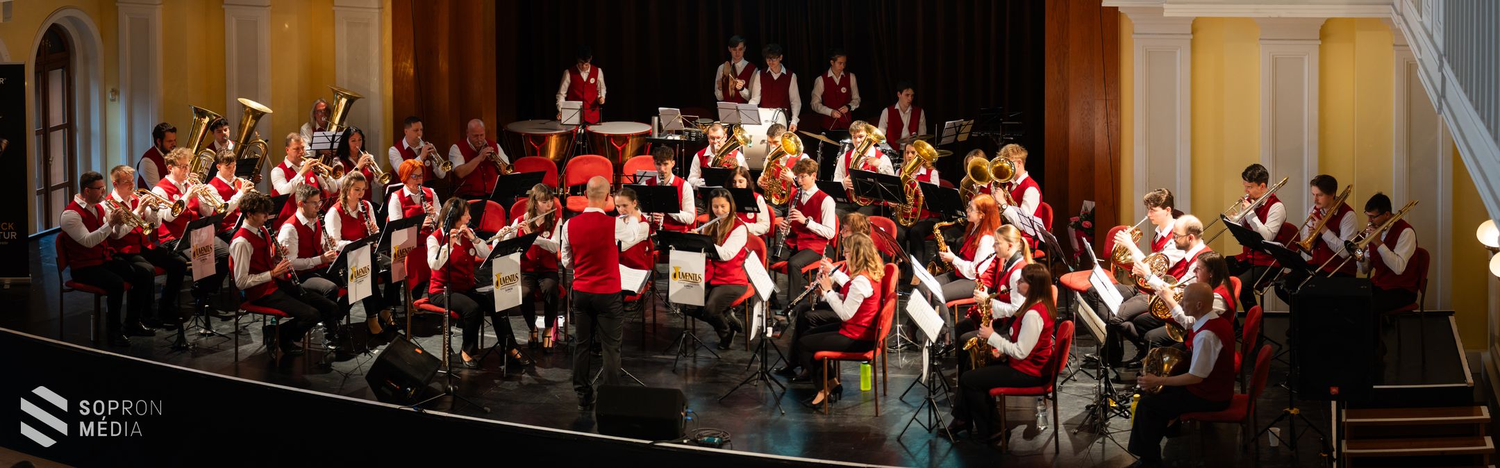 Verditől Lady Gagáig - széles palettával készült a Juventus zenekar