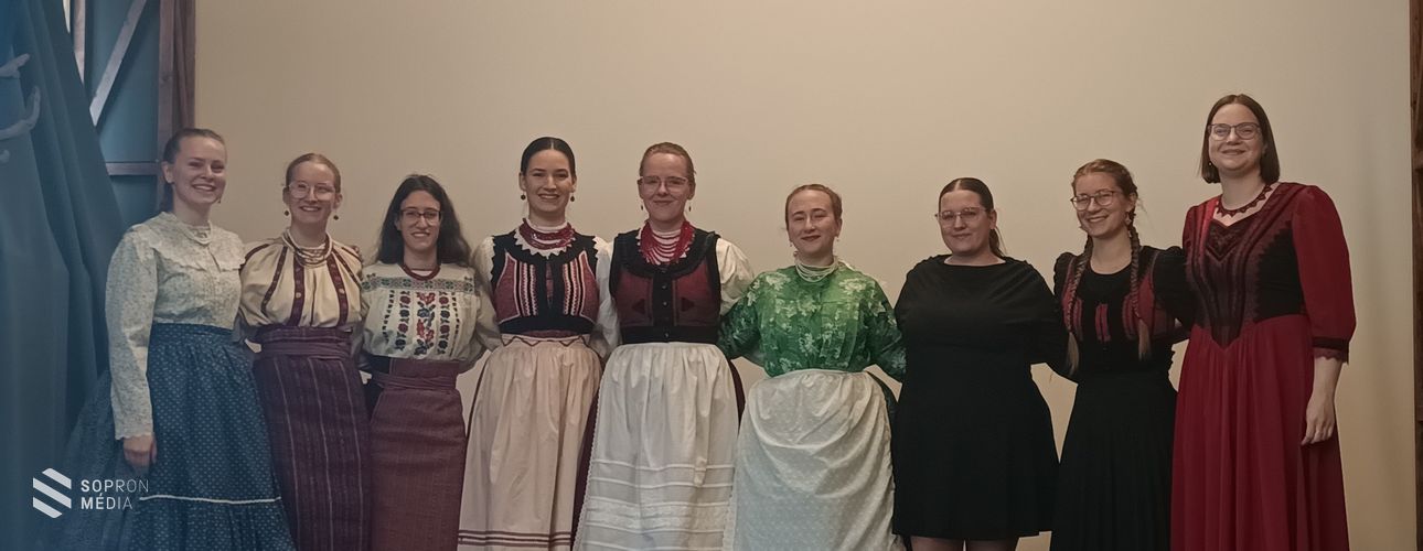 Sikerek az XI. Országos Népdaléneklési Versenyen