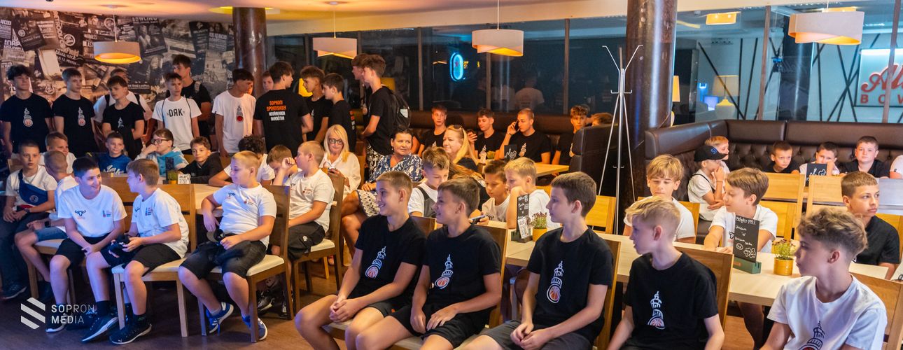 Díjazták a Soproni Sportiskola Kosárlabda Akadémia sportolóit