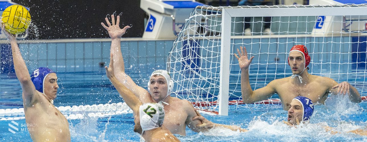 Vízilabda a Lőver Uszodában - Az FTC és Szolnok csapata a döntőben