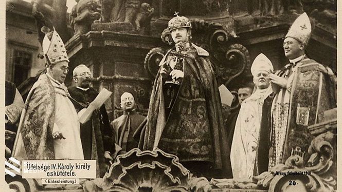 Eskütétele 1916. december 30-án Budapesten, a Szentháromság szobornál 