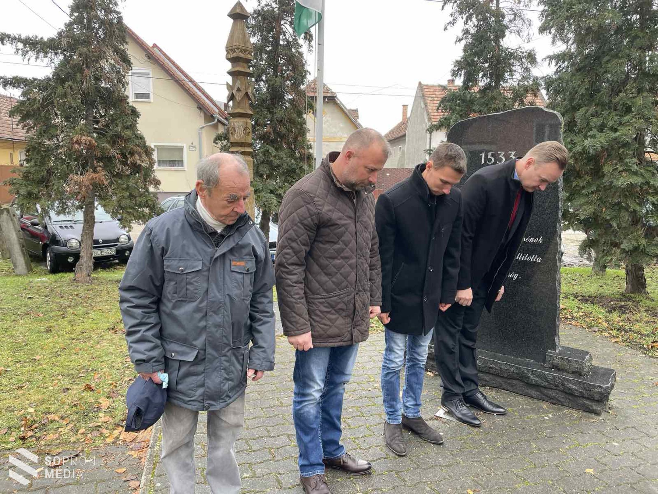 Hűség napi koszorúzás Kópházán 