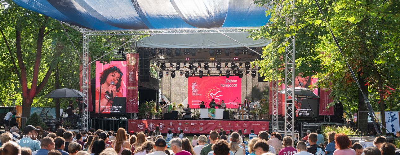 Elkezdődött a 15. Szélrózsa evangélikus ifjúsági találkozó az Erzsébet-kertben