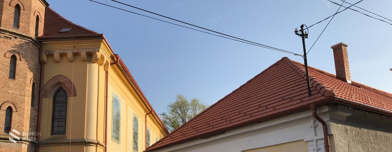 Megújult a gyülekezeti ház teteje Ágfalván