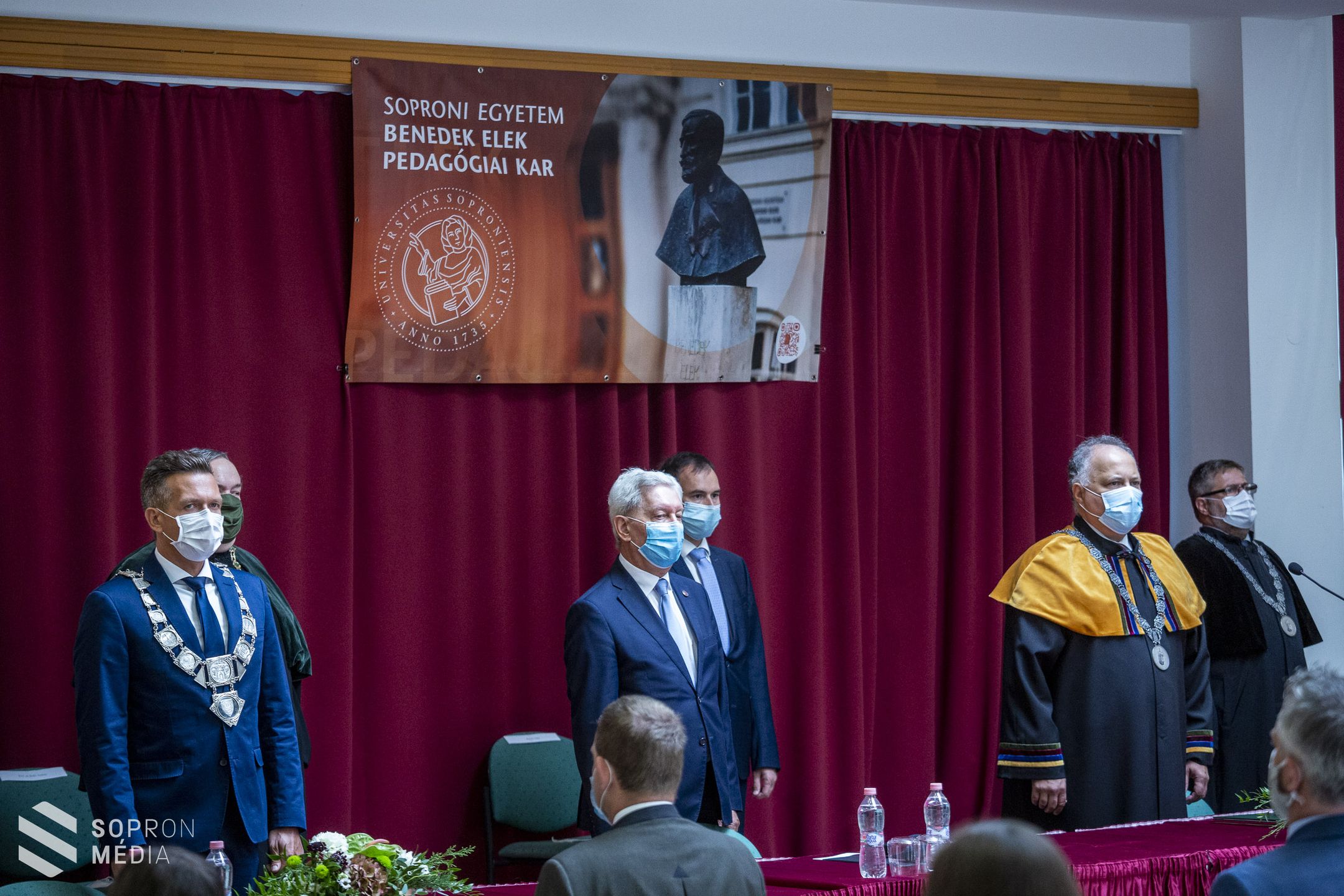 Évnyitó az egyetemen - a járványügyi előírások betartása mellett indult el a tanév